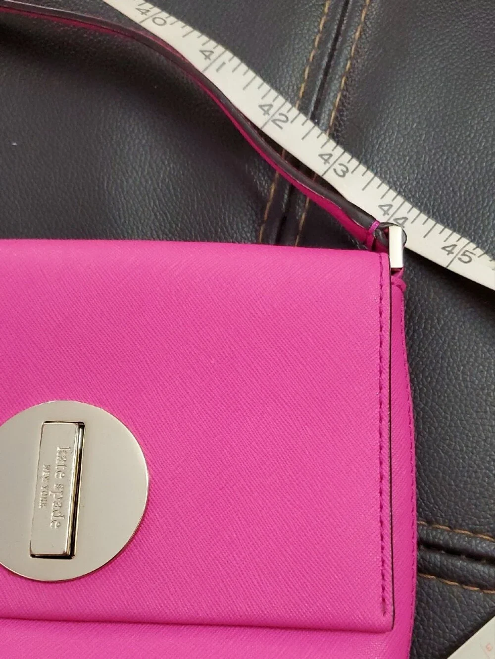 kate spade hot pink leather key & card holder with gold-tone turn lock